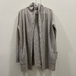 Ellen Tracy 100% cashmere gray cardigan size small